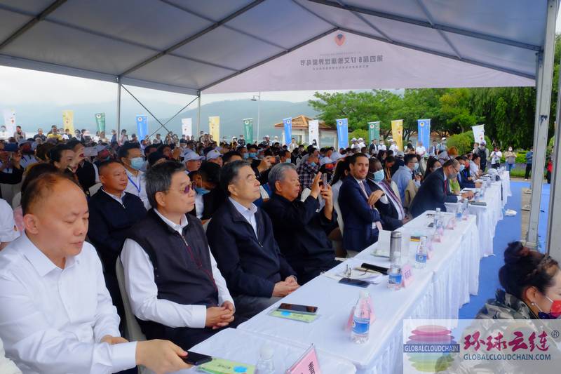 圖4來自國內外的300余名嘉賓共同出席愛鳥節開幕式慶典活動.jpg